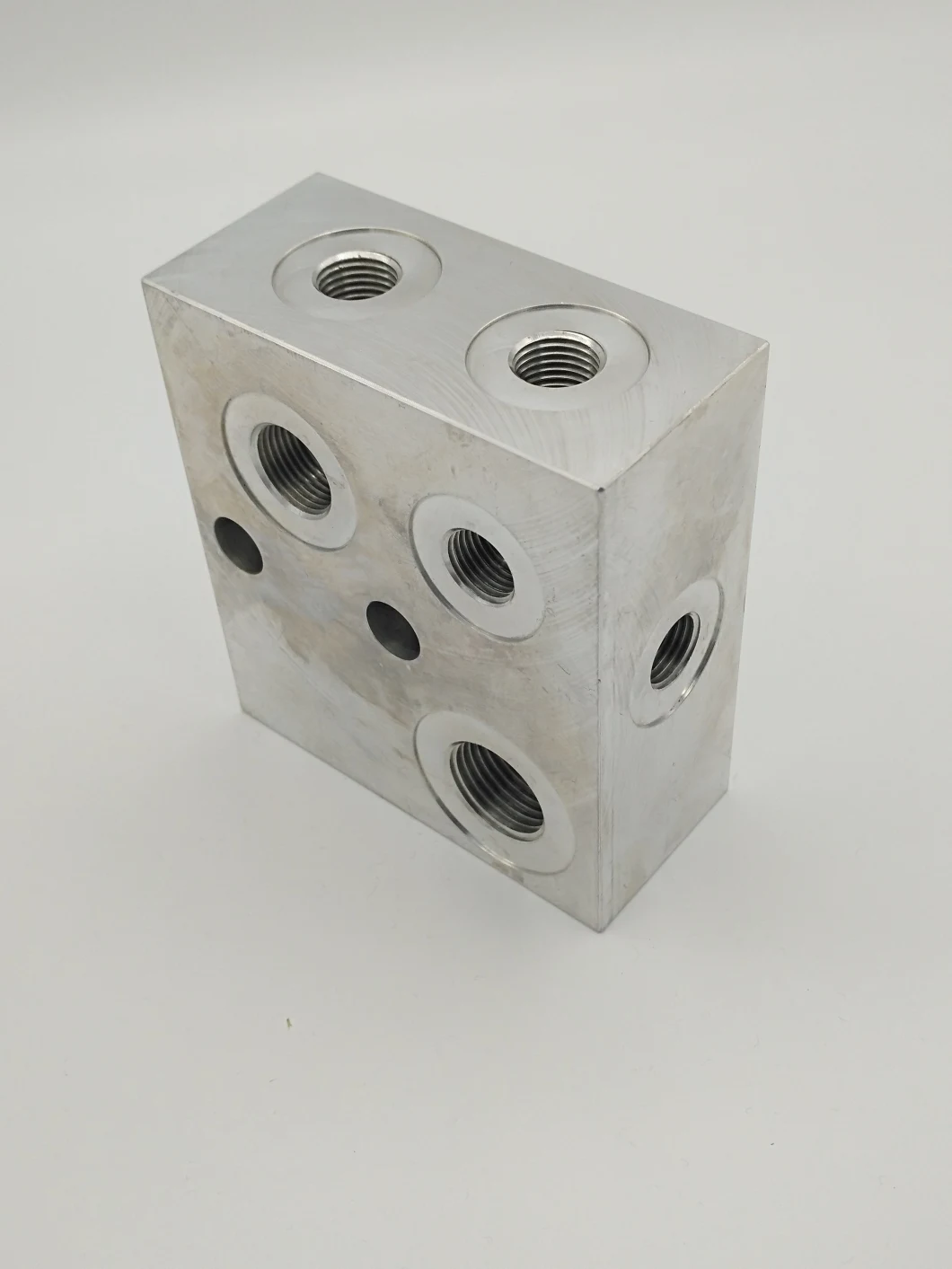 Cheap CNC Aluminum Valve Body Milling Machining Parts Metal Part